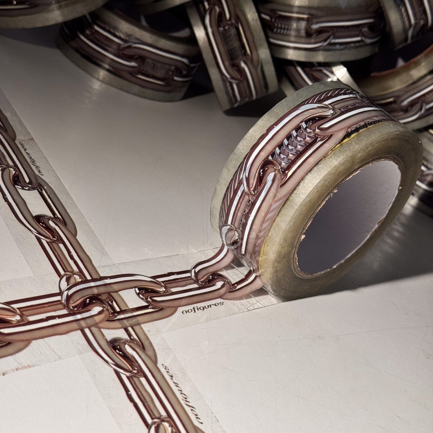 CHAINLINK ADHESIVE TAPE