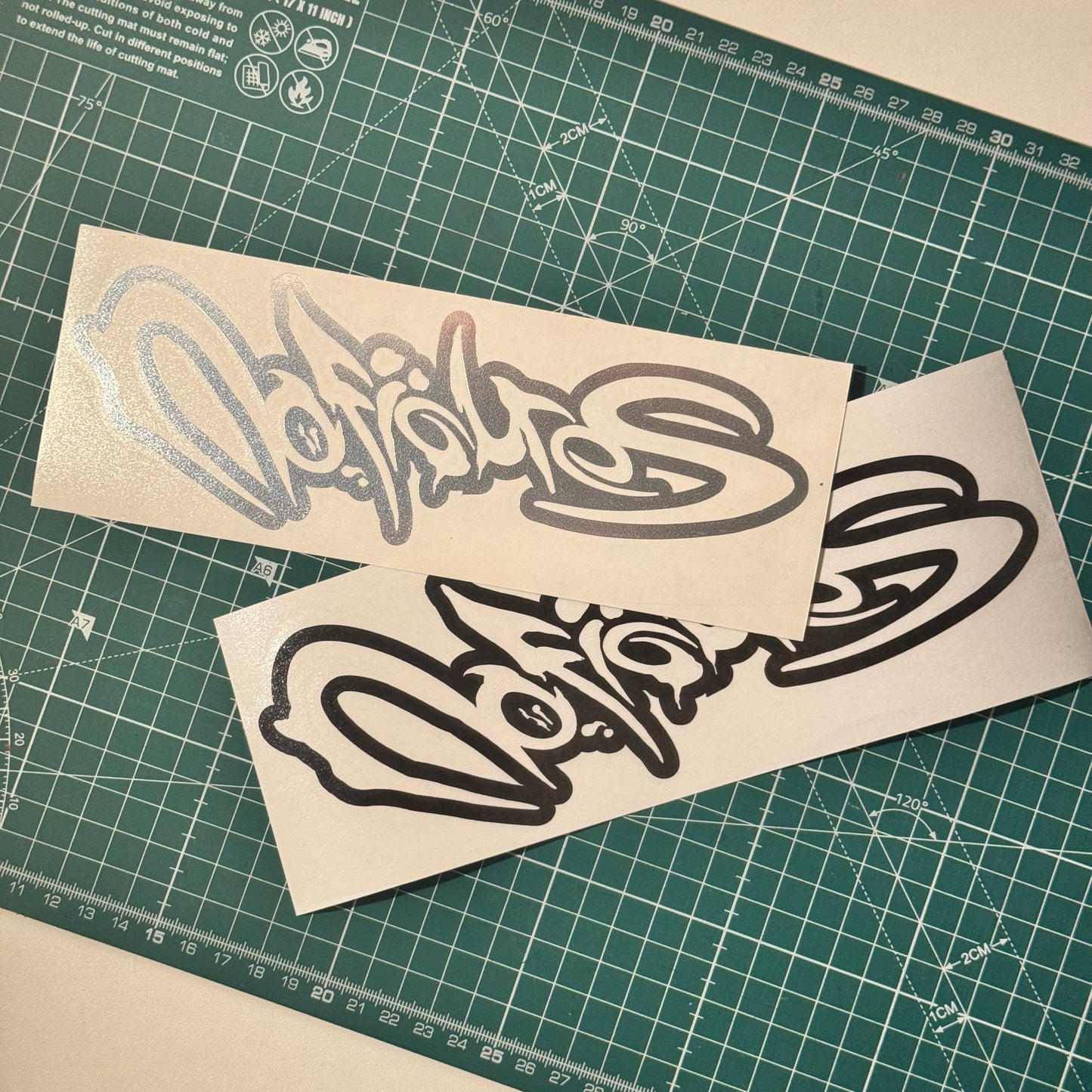 no.figures.v3.VINYL