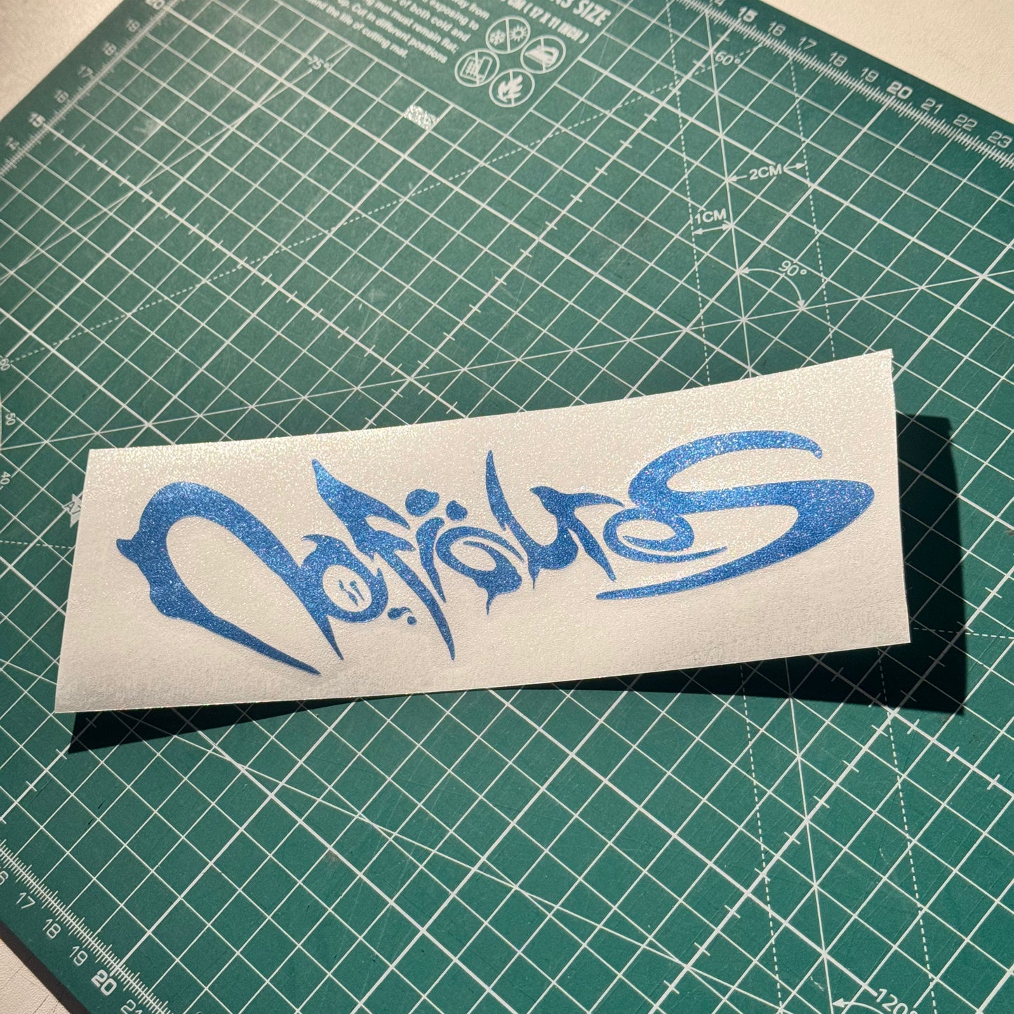 no.figures.v3.VINYL