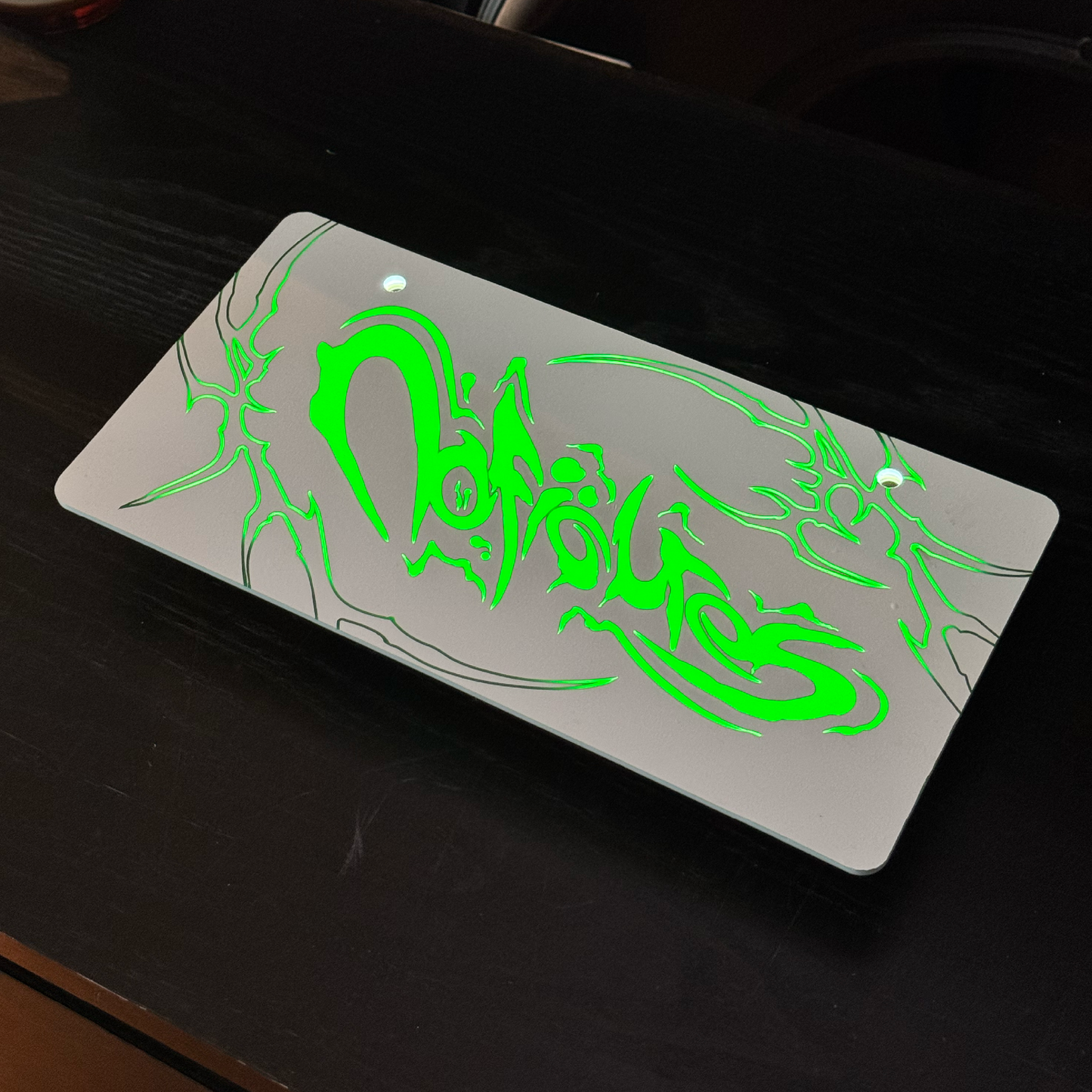 GLOW PLATES "no.figures"